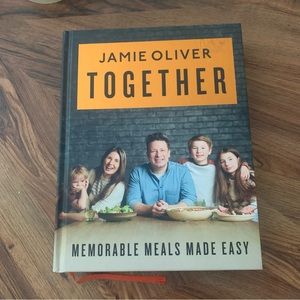 Jamie Oliver Cookbook Together: Memorable Meals Made Easier